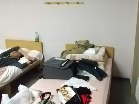 CENTER_0002_BURST20240601200924675